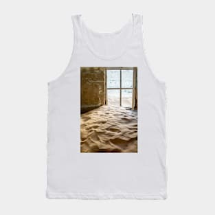 Room of sand. Tank Top